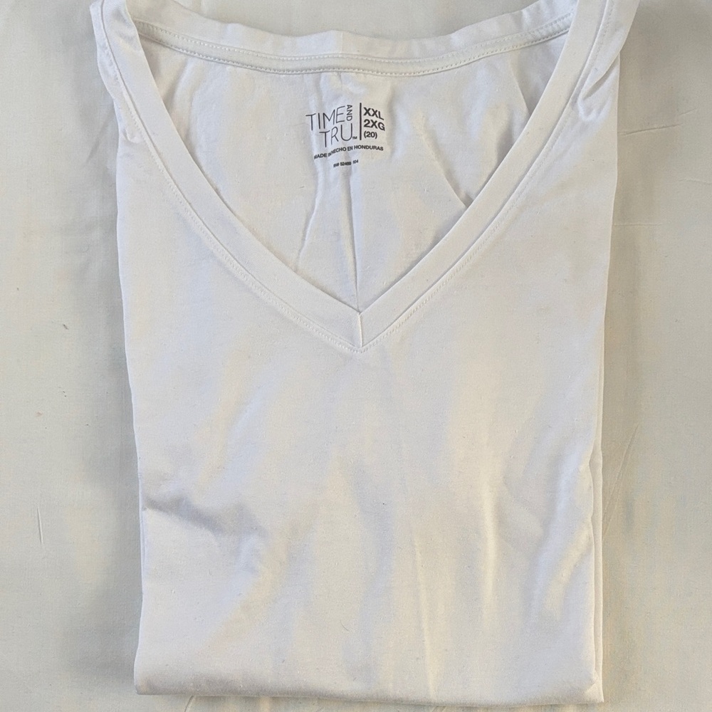 Time and Tru Classic White V-Neck Tee